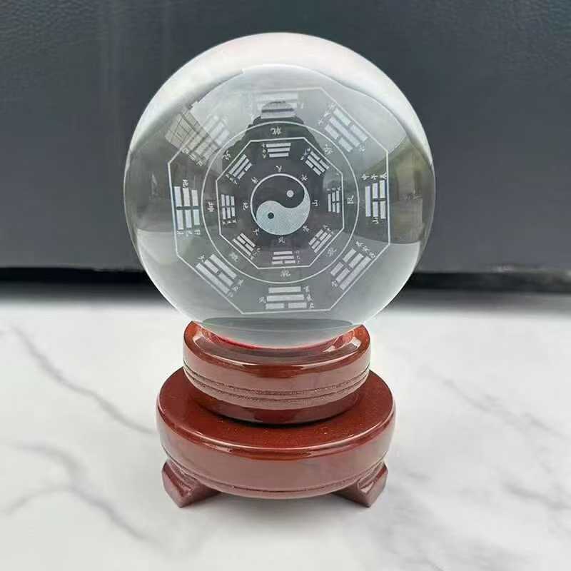 身弱的人，你越神秘，就越好运。不要招摇过市，要暗地里积蓄各种力量，与人交往，话少