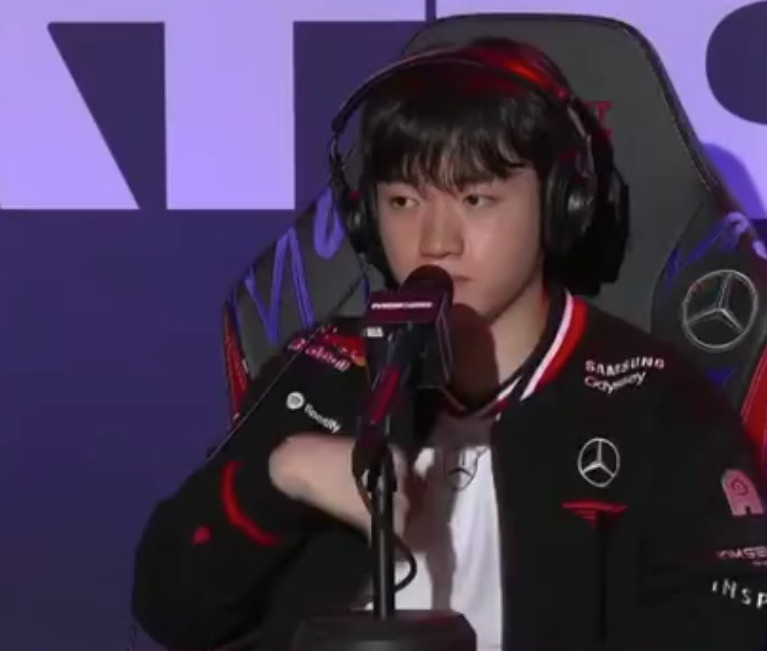 Keria：BLG去年很强，今年也很强，和去年的区别是去年是Xun选手，我觉得X
