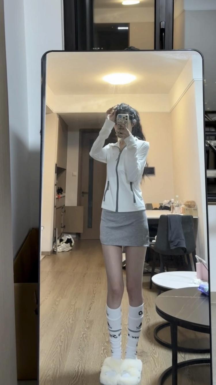 大长腿美女