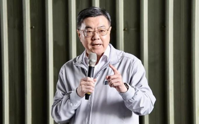 郑丽文拒绝外力介入台海”卓荣泰妄批：玩火玩过头！针对国民党主席郑丽文昨天强