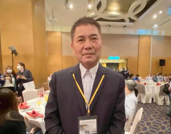 郑丽文大气！在对手地盘直接官宣主委，钟东锦心服口服！钟东锦前不久还是