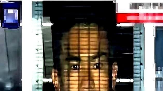 那个持刀闯我们大使馆的日本军官，最狠的不是他翻墙，也不是他亮出那把18厘米的刀。