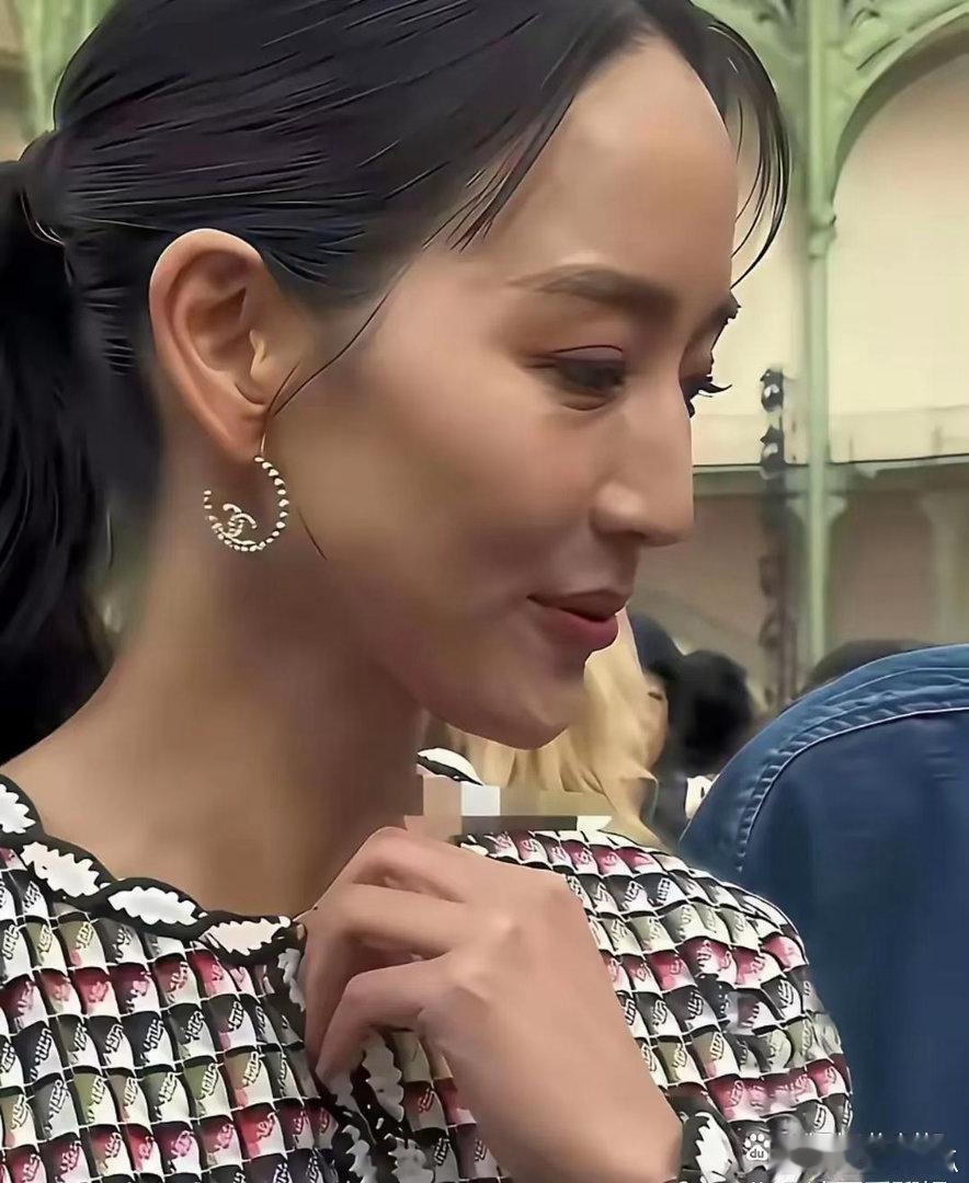别⁠焦虑‏了⁠﻿，张‏‏钧⁠甯都﻿老了，咱‎‏们不老才怪呢？