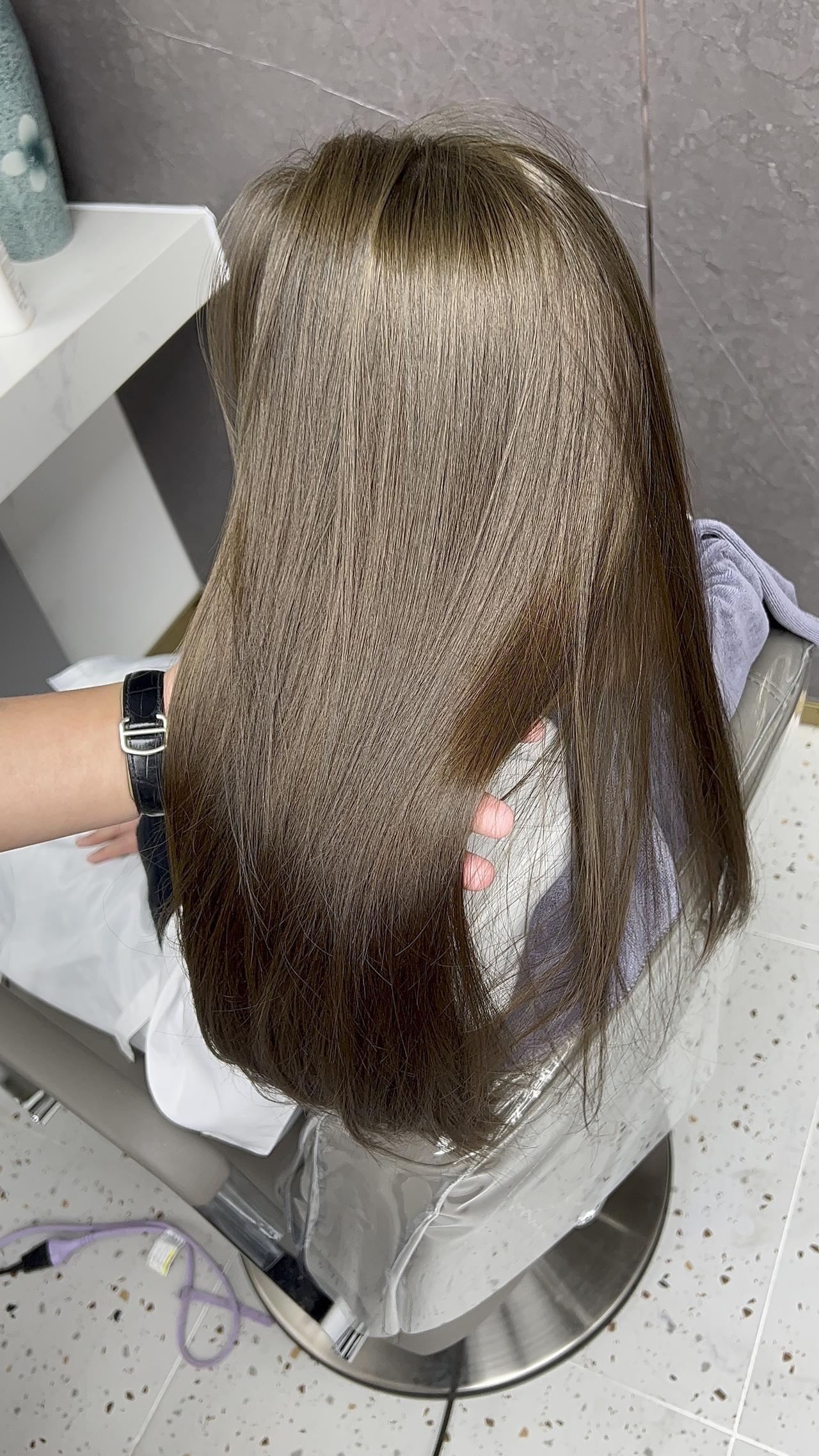 不用漂的发色奶茶色染发前染发后冷棕色奶茶灰棕色