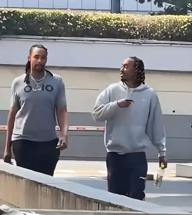 麦考尔走路正常，胡明轩膝盖水肿，广东宏远伤病员有些多麦考尔训练拉伤，居然