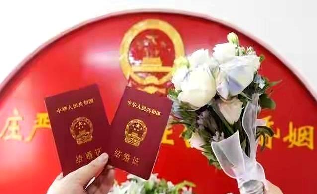 很多人看女人离婚走得干脆，还以为是她们太冷静。其实别自欺欺人了，很多时候是因为