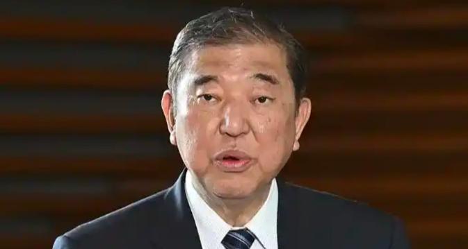 石破茂本来就不想当首相，硬被推上去，上台以后就开始躺平，如今摆烂终于有结果了！6
