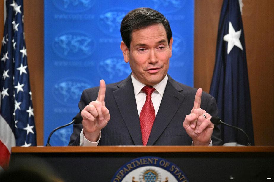 美国国务院发言人针对日本政府高官称“日本应该拥有核武器”一事表示：“日本在推动核