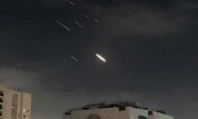 我现在研究伊朗的局势，有一个担心没有想清楚，求教于大家。如果在最近某一天，以色列