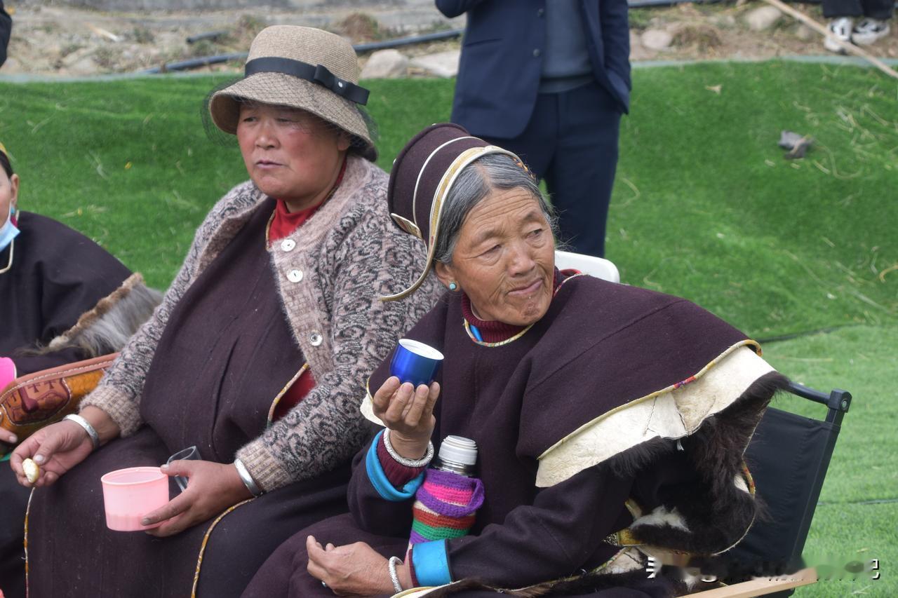 从云南到长沙，二天开了1772公里，昨晚9点回到长沙家里！上午接到一个闺蜜的电