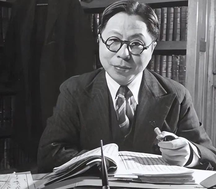 1929年，吴国桢路过一家照相馆，看见橱窗里陈列着一张少女的照片，气质超群，他一