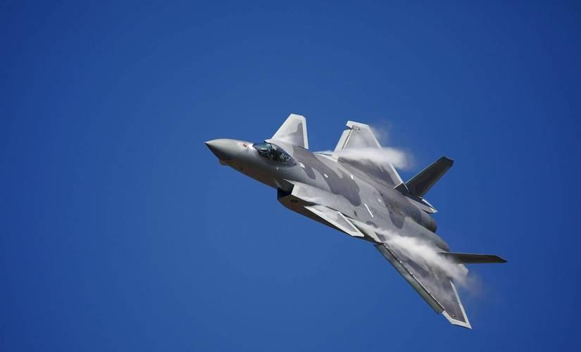 除了海上的万吨大驱“下饺子”，我国空中的“隐身刺客”歼20，发展速度同样让人震撼