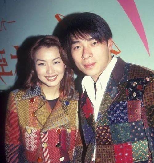 许志安出轨7年后，郑秀文罕见谈起跟他的夫妻生活！郑裕玲在节目中访问她：“好想知道