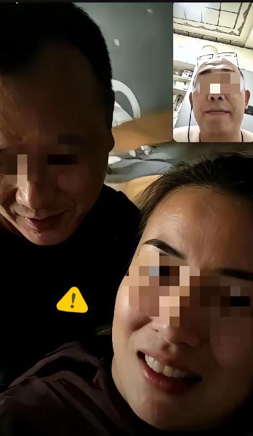 这是男人一生的痛。一男子和外出工作的妻子视频，妻子的房间突然出现一个男人的声