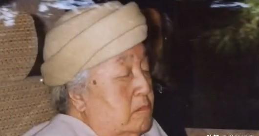 晚年的良子皇后，虽然她活了97岁，是日本历史上最长寿的皇后，但是实在谈不上生活质