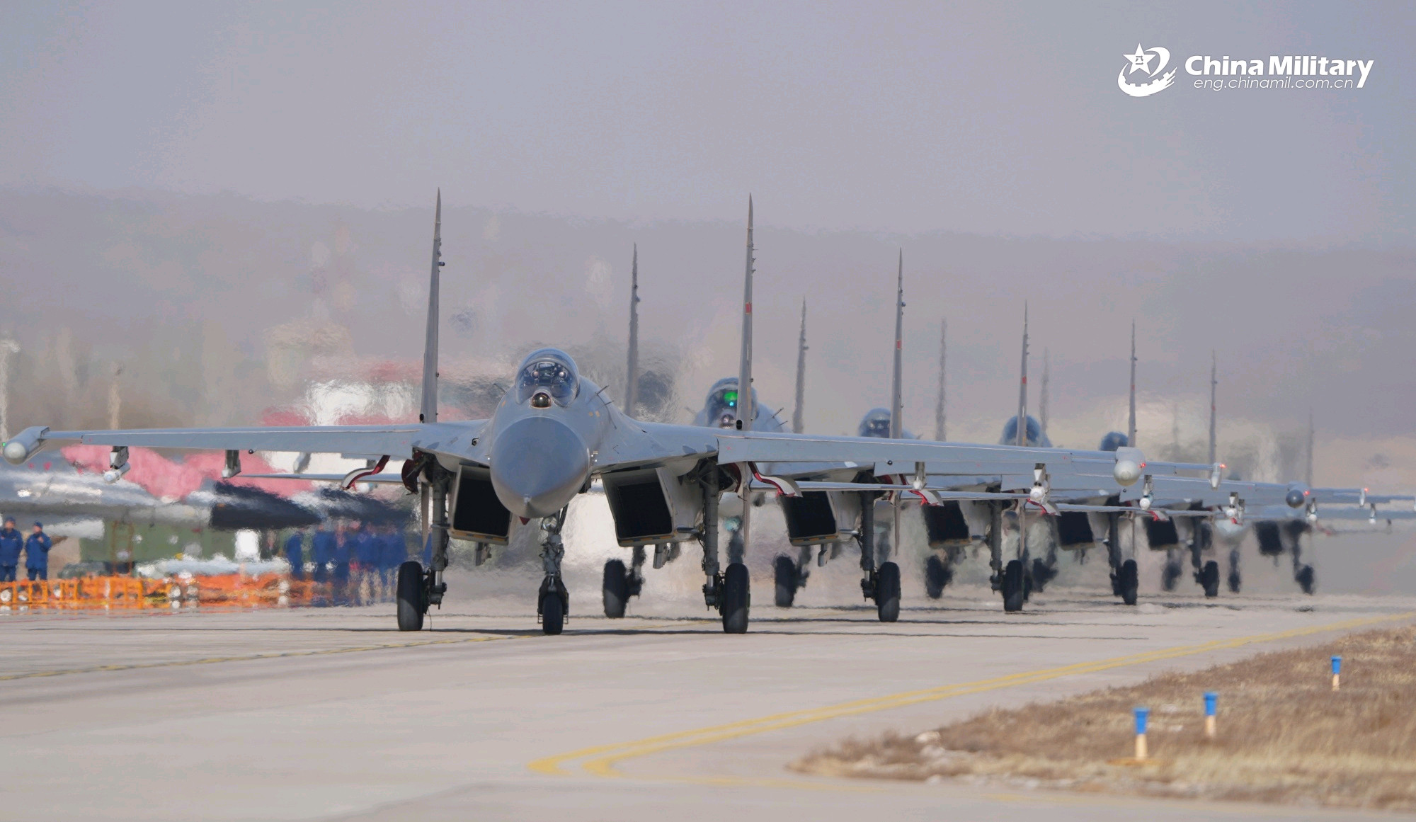 重温“贺兰雄狮”近期侧卫美图歼-11A、灰头歼-11B、歼-11BS同框等烽火问