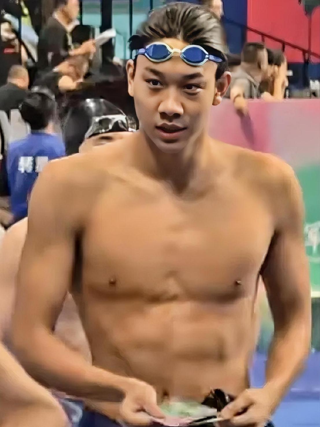 权威游泳媒体SwimSwam将张展硕称之为“最值得警惕的对手”，认为他是“继伊恩