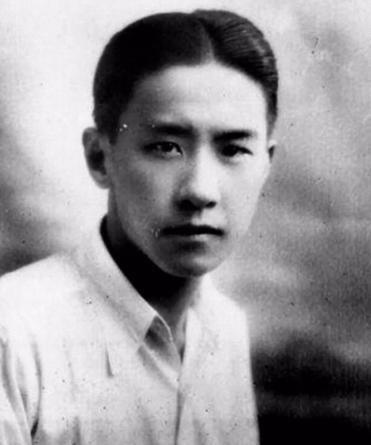 1907年，72岁慈禧看上袁世凯的17岁儿子袁克文。她问袁世凯愿不愿意把儿子留给