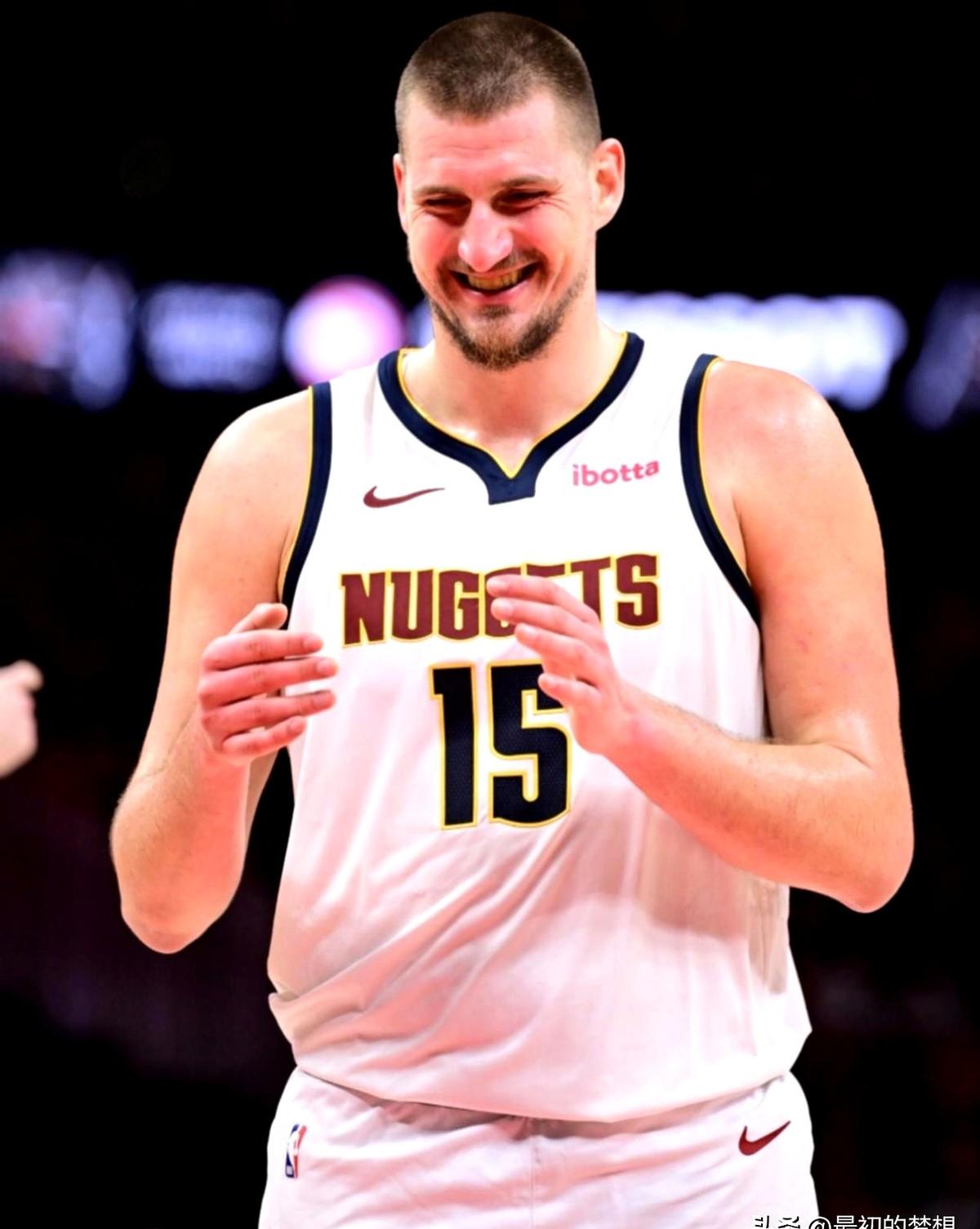 NBA2026年最佳阵容出炉，最大的争议不是谁进了，而是谁没进。爱德华兹因为