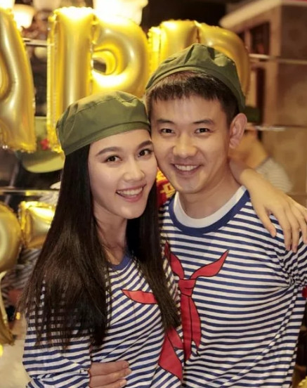 有一天，正在商演的孙骁骁说：想吃火锅。李响开车从长沙到张家界，为孙骁骁准备火锅食