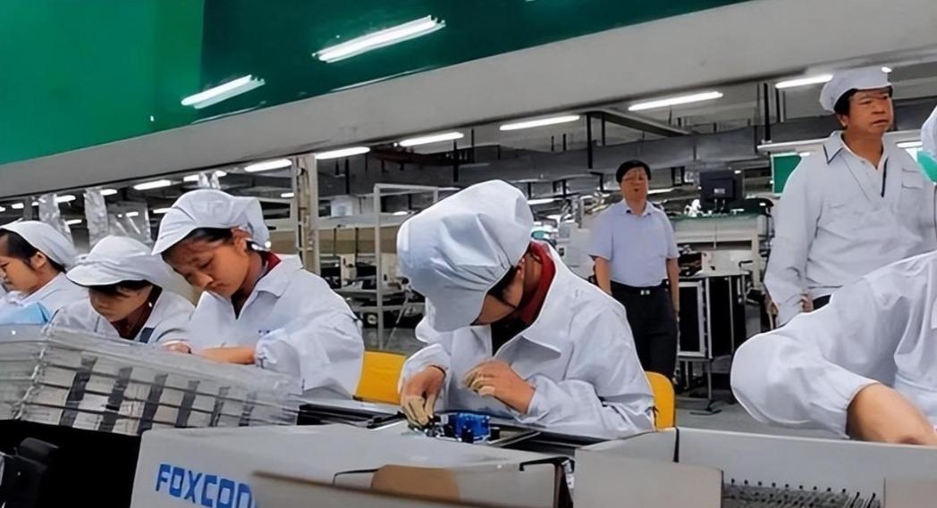 中国手机全面撤离！大家有没有发现，曾经挤破头想去印度淘金的中国手机品牌，现在都在