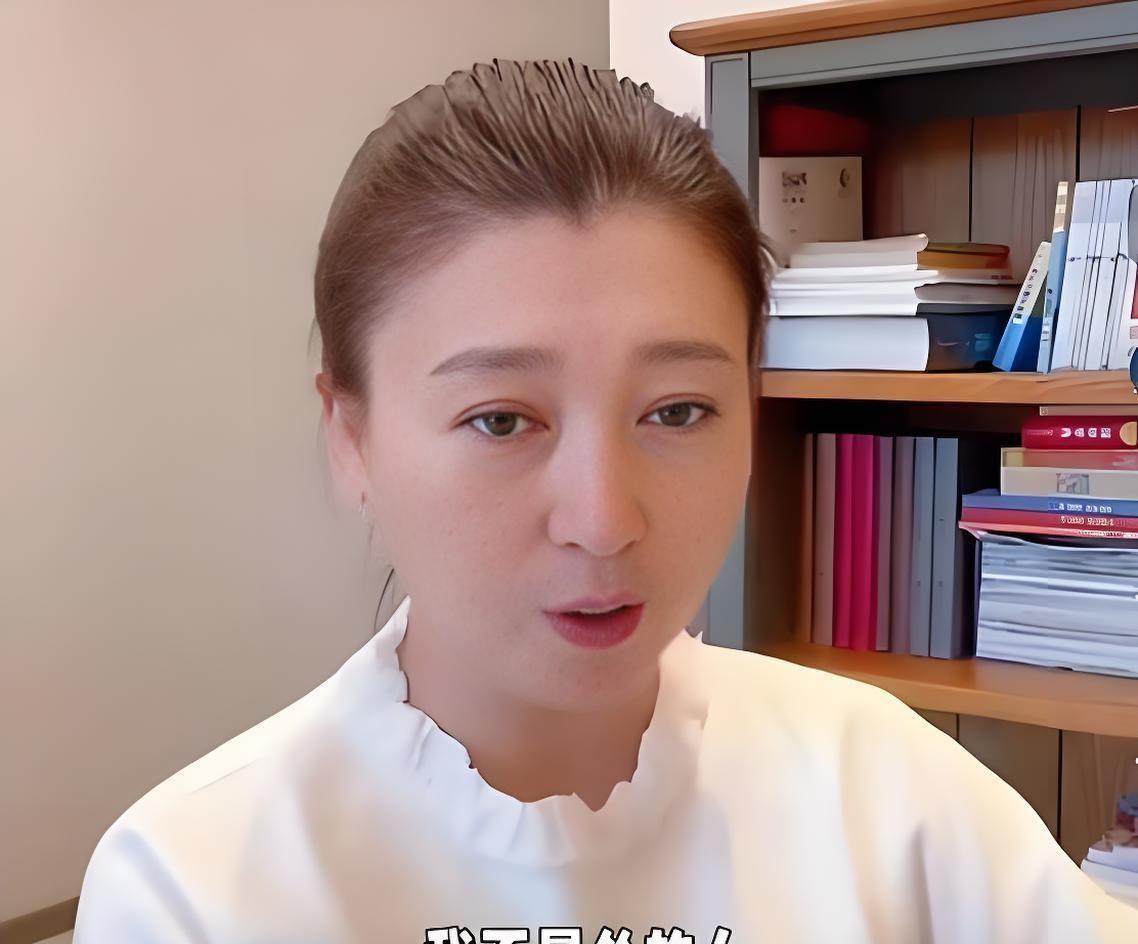 一张会哭的脸，值一个亿。算法推给我的时候，手顿住了。闫学晶，老戏骨，抖音粉丝