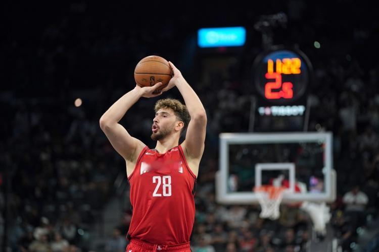 火箭球迷集体讨伐申京，大胜的比赛正负值差点拖后腿，这样的球员做核心火箭能夺冠吗？