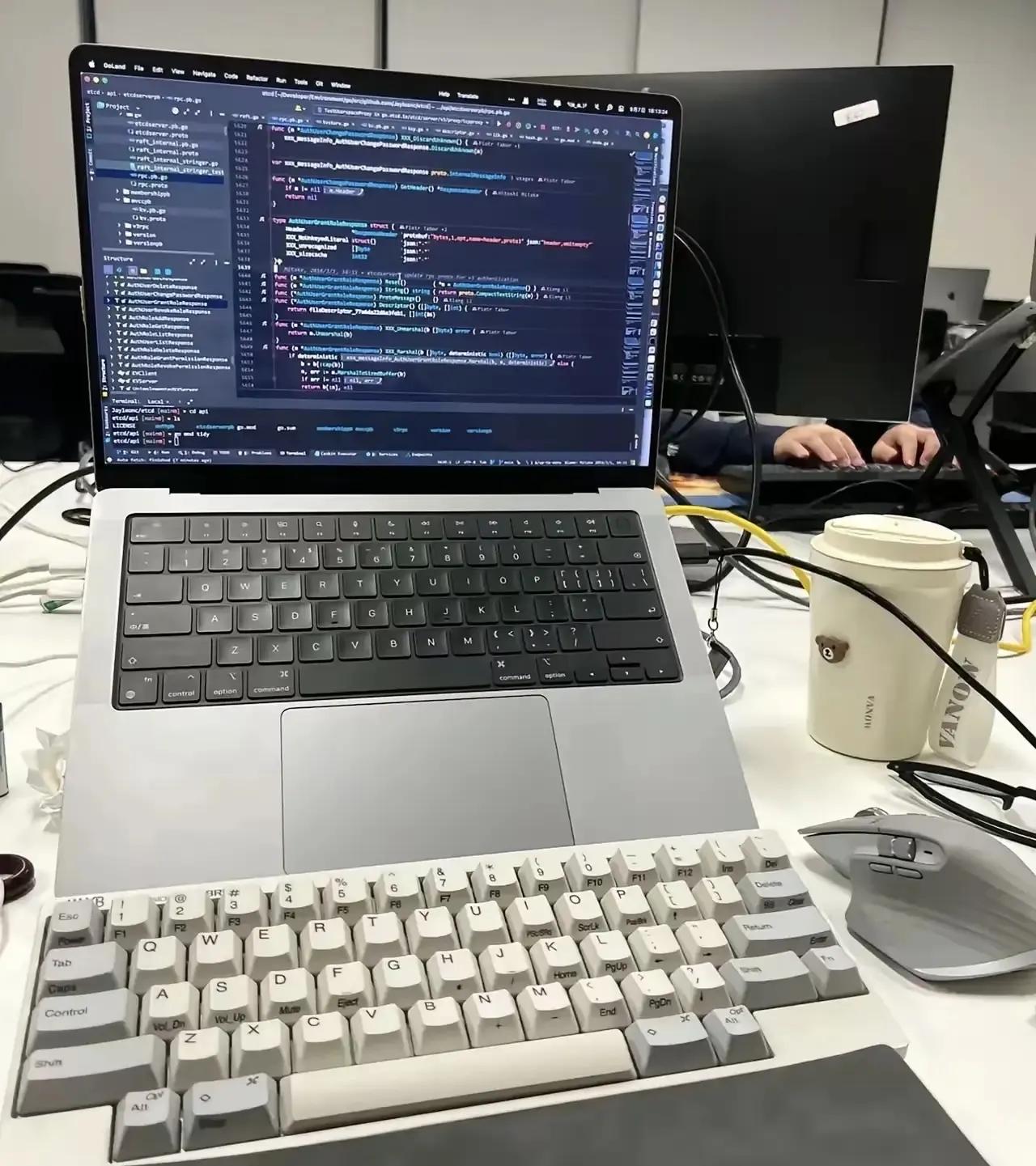 🤖AI能取代程序员吗？10年老程序员说了大实话身边又有同事因AI被裁