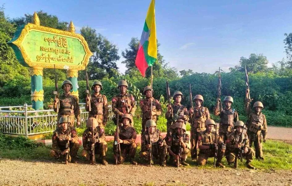 缅北消息！近期缅军在瑙丘镇一带调兵遣将，重兵夹击瑙丘镇，据说已经有小股缅军攻进镇