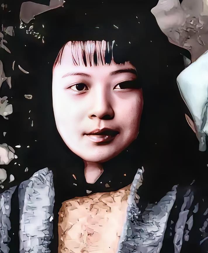 1963年，解放军师长陈广胜回家寻找多年未见的妻子，没想到，他刚到村口，就看到一