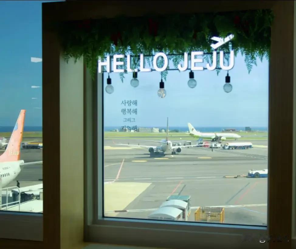 一位中国女孩，为什么会在异国他乡的机场高架桥上，结束自己年轻的生命？就在前几