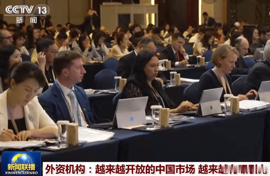 资金重回科技股新闻联播又给A股打广告，但依然还是对科技股点赞。科技股大多数都是2