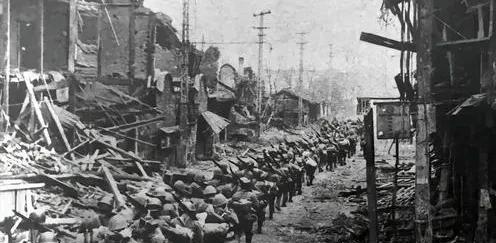 12月12日，南京保卫战最惨烈的一天，守军明明还有十万人，为什么一夜之间就溃败了