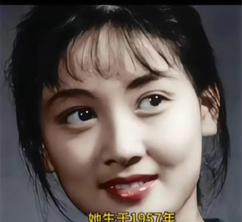 她天生丽质，国色天香，美丽动人，你认出她是谁了吗？