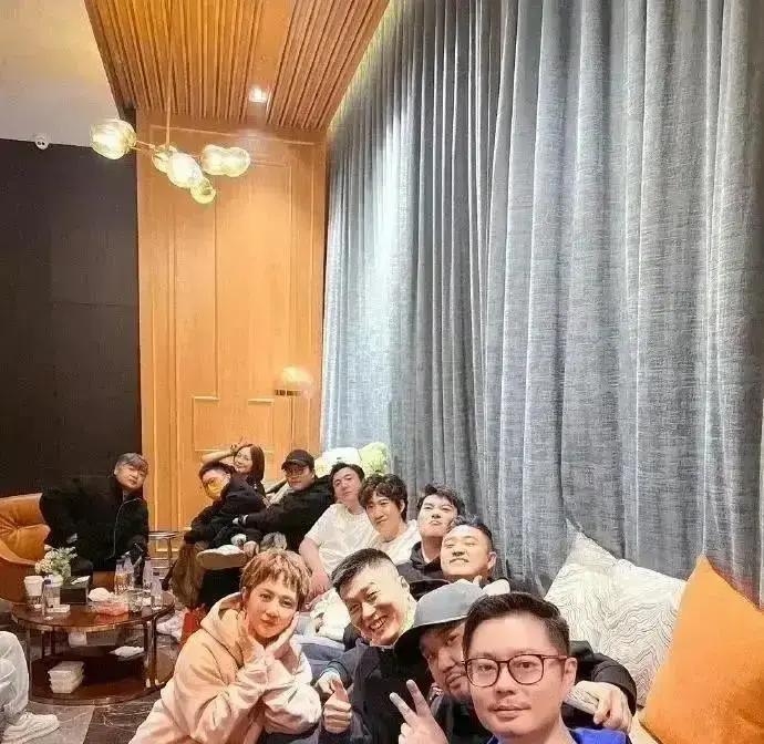 贾玲的54亿票房神话，养活了整个大碗娱乐吗？别逗了。2021年《你好，李焕英》