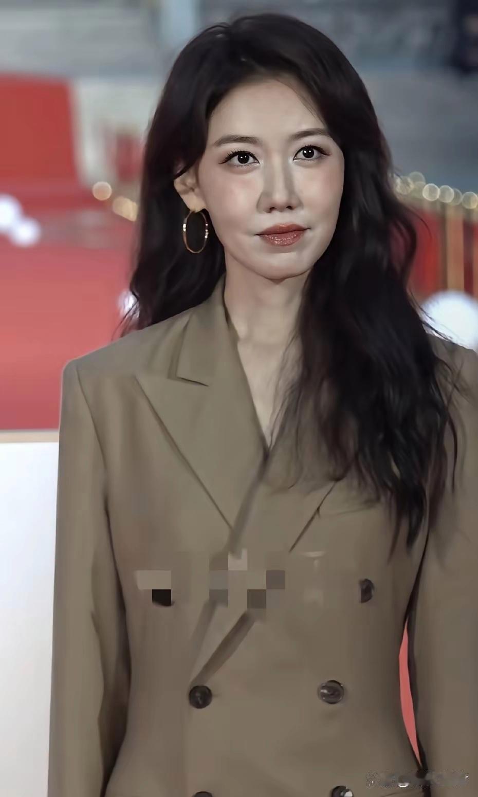 天呐，高露女神咋也跑去医美啦？差点都认不出咯