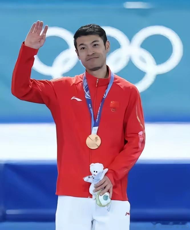 宁忠岩比刘翔、潘展乐还牛！怪不得夺冠后，那么激动）多次大哭，不只个人荣誉，为中国