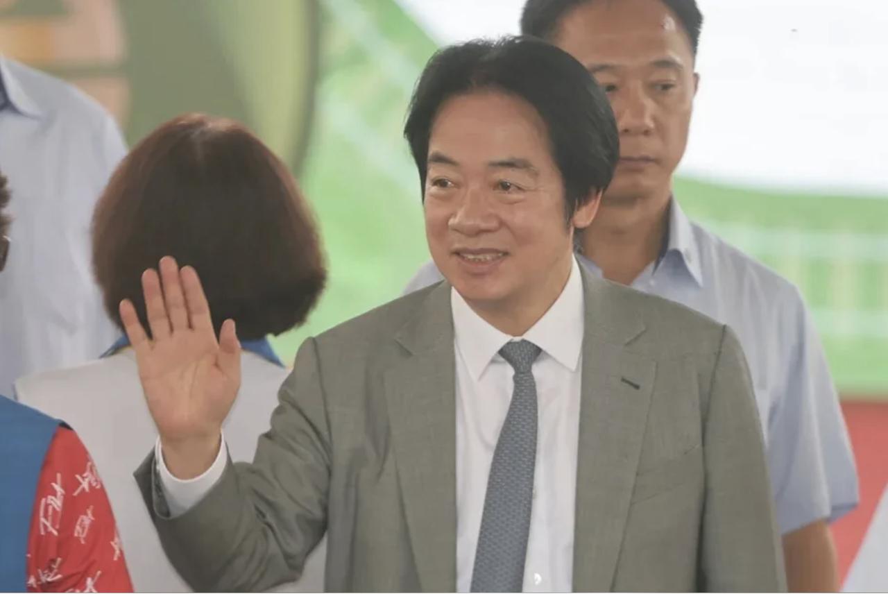 赖清德：芒果销往法国很贵，那才是方向！近日，台当局陆委会副主委梁文杰闹出凤梨