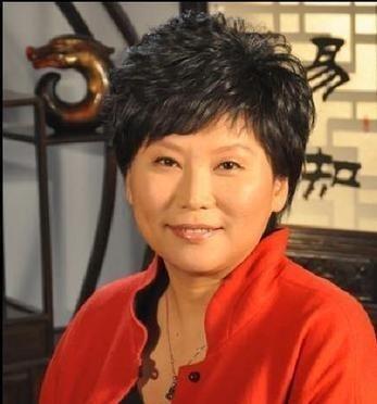 北京中医药大学教授曲黎敏，曾再次语出惊人，她说：“香港有钱人，都喜欢娶运动员当老