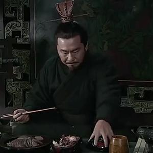 无穷小亮曹操摔碗终于知道曹操为啥生气了😡曹操攻打徐州，刘备来援助徐州，曹操正