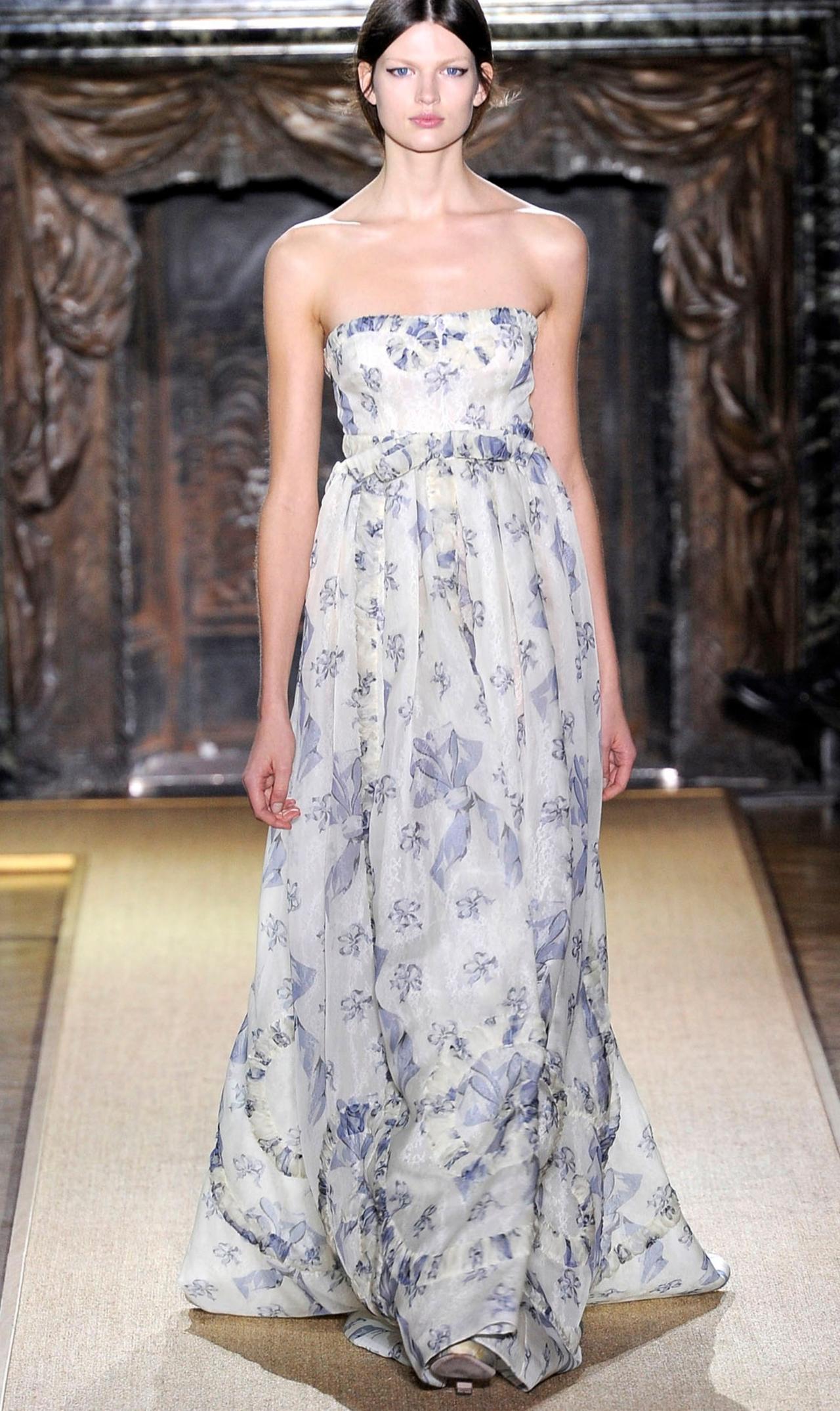 秀场回顾|Valentino2012春夏高定系列：水晶与蕾丝的诗意交响！