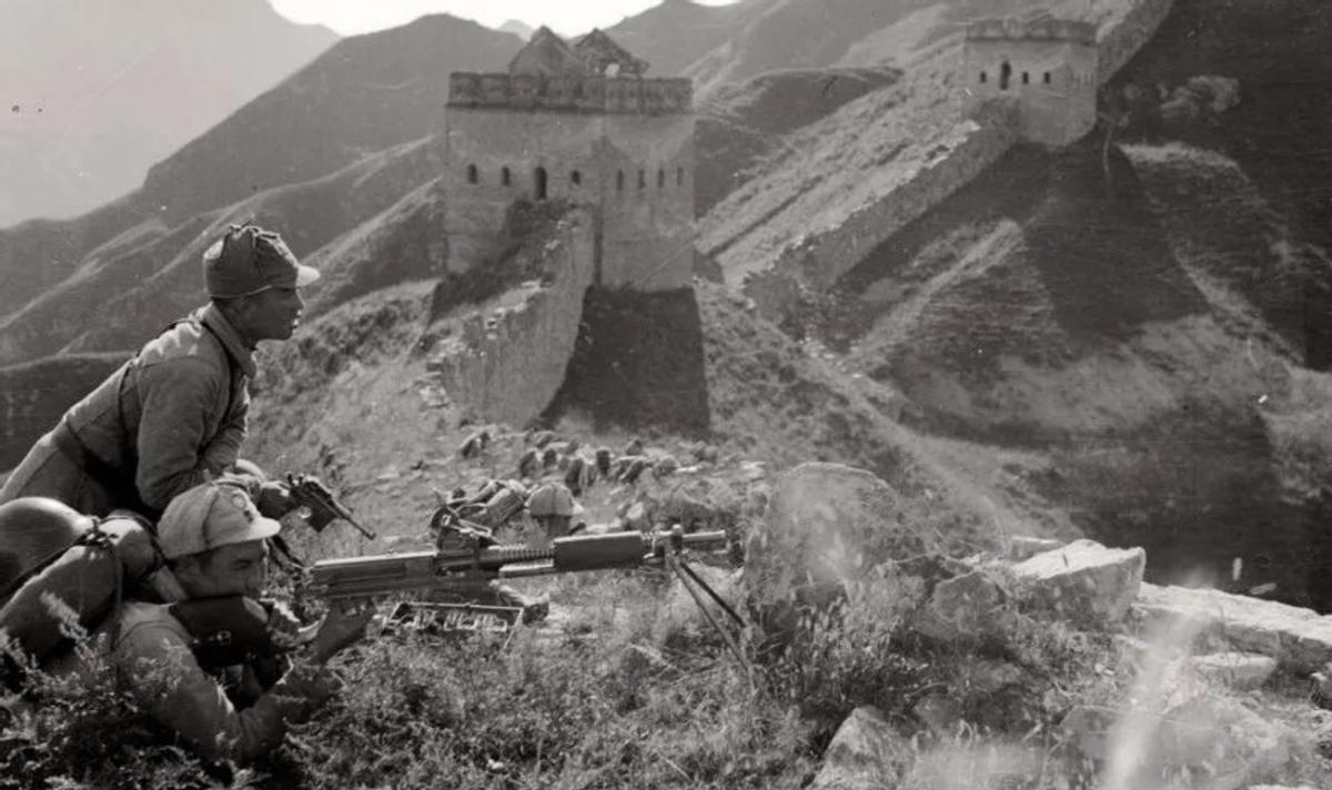 日本当年如果不是被原子弹炸过，这个国家可能就没有了。二战时期的日本可谓是十分疯狂