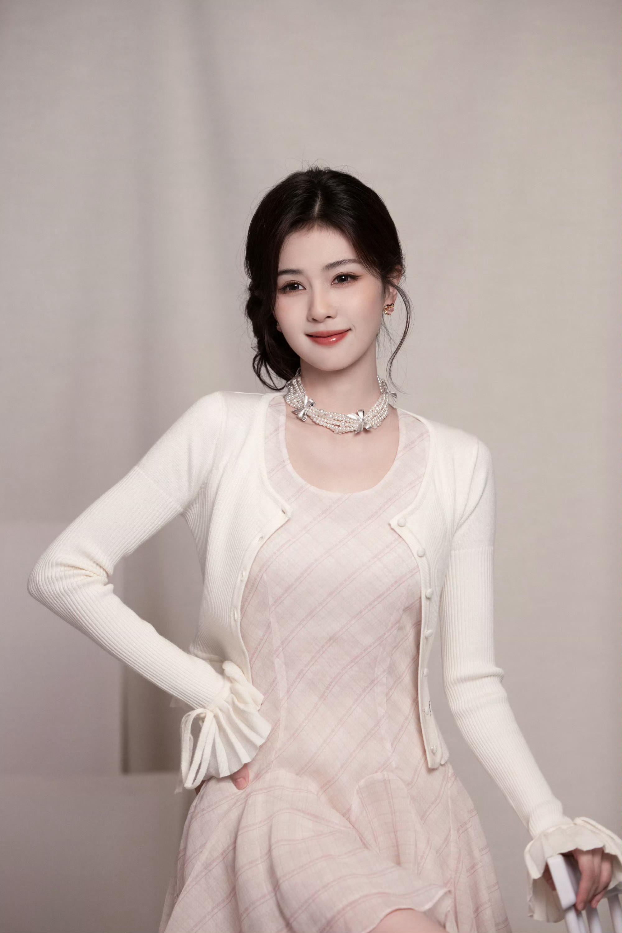 白鹿温婉千金味这组千金温婉味儿拉满了！好温柔的鹿儿啊晚上继续看叶璃呀