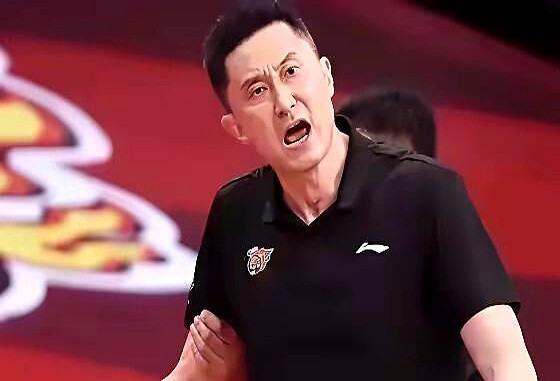 篮协这脚刹车踩得极狠，直接把教练亲属代理球星利益的灰色路子给封死了杜梅名下签着胡明轩、杜润旺等大半支
