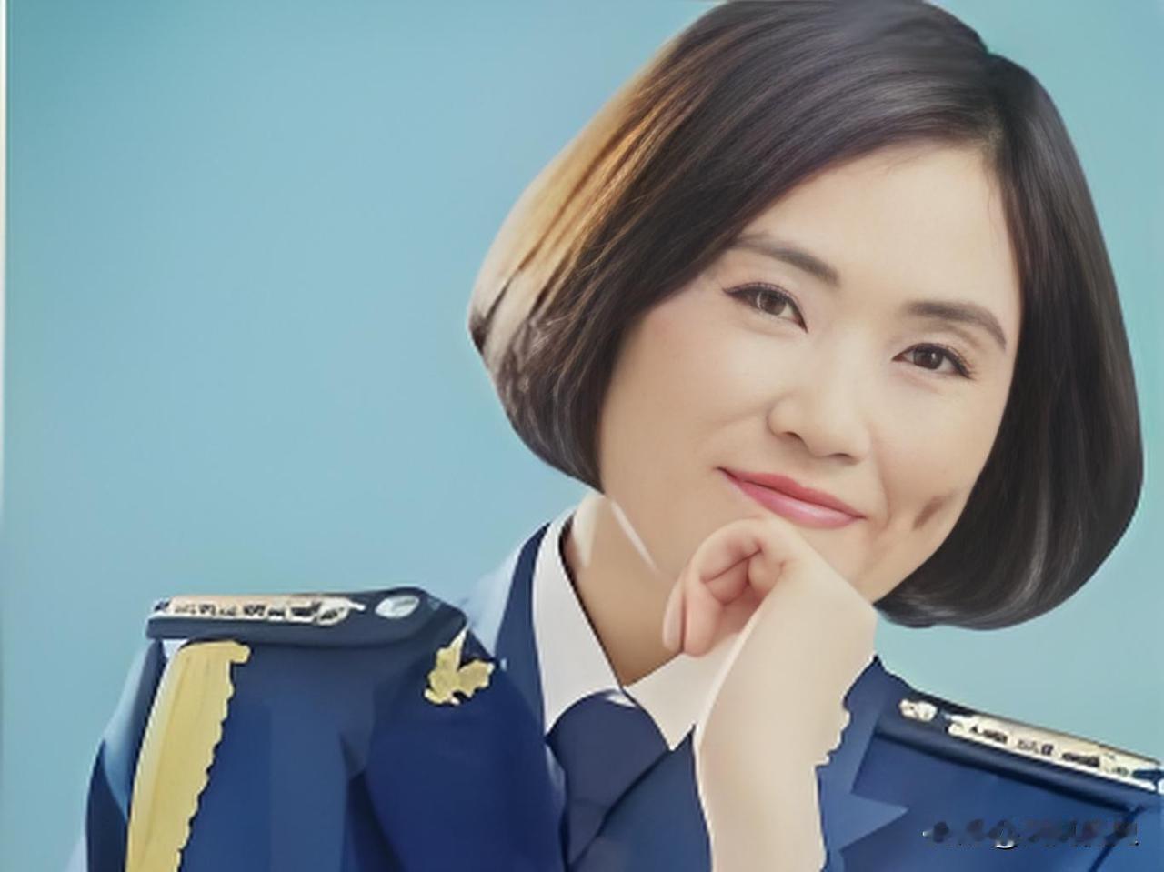 谁能想到，一位手握大校军衔、拥有高级工程师职称，本该退休享福、安稳度日的女军人，