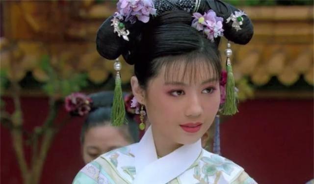 甄嬛传谁看懂了三阿哥选福晋青樱为何要穿一身绿色的衣服