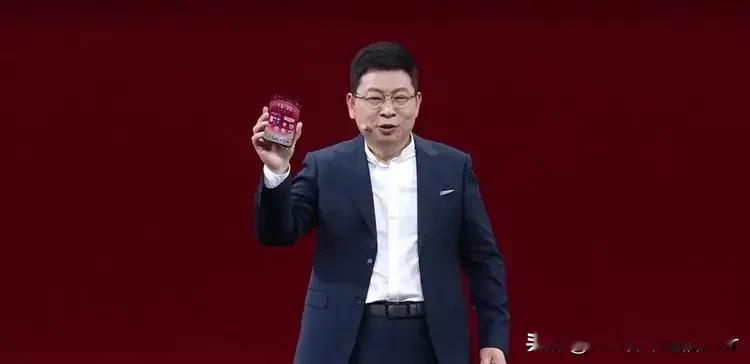 余承东亲自挖iPhone用户的方式很独特，余总在华为阔直板预发布会上表示，哪怕你是一个非常忠实的iP