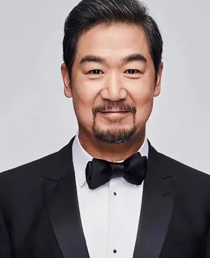 星光黯淡：20位明星深情悼念朱媛媛，共同缅怀这位杰出演员的不朽风采