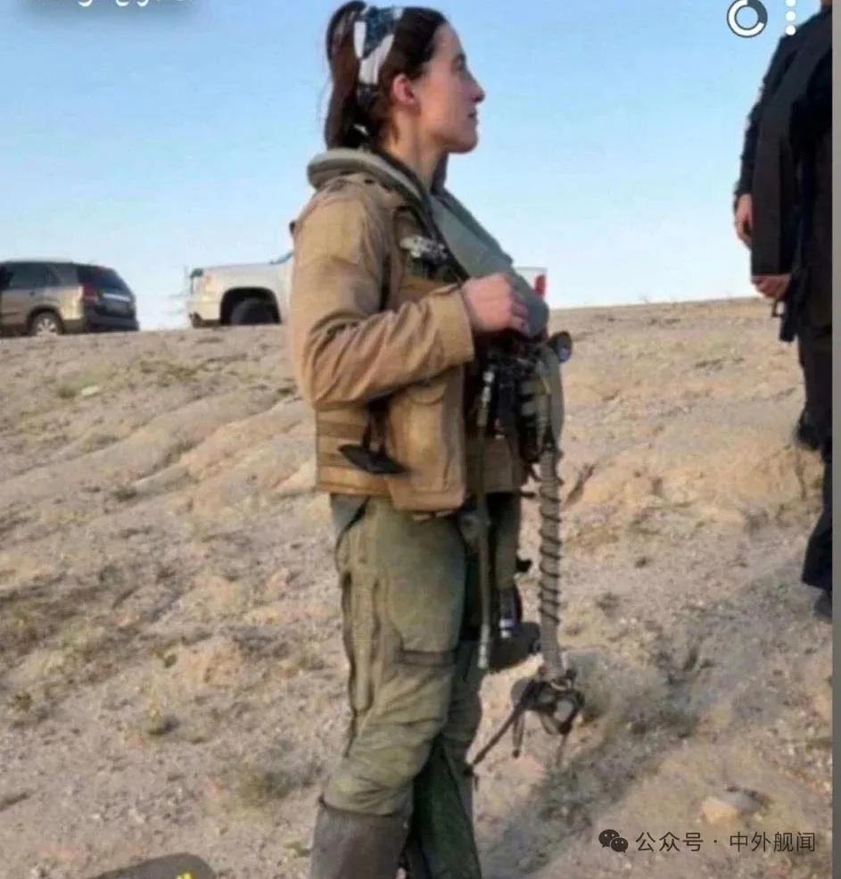 在科威特坠毁的一名美军女性飞行员获救。这说明科威特国防部所说的消息是确切的，的确