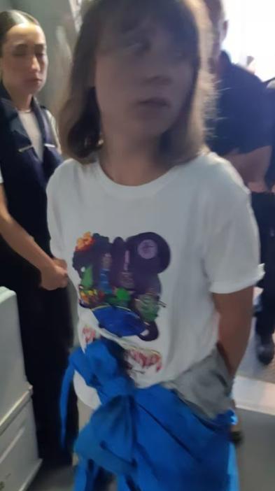 以前觉得环保少女就是个笑话，是被西方媒体推出来抹黑东方的流量工具人。事实上也的